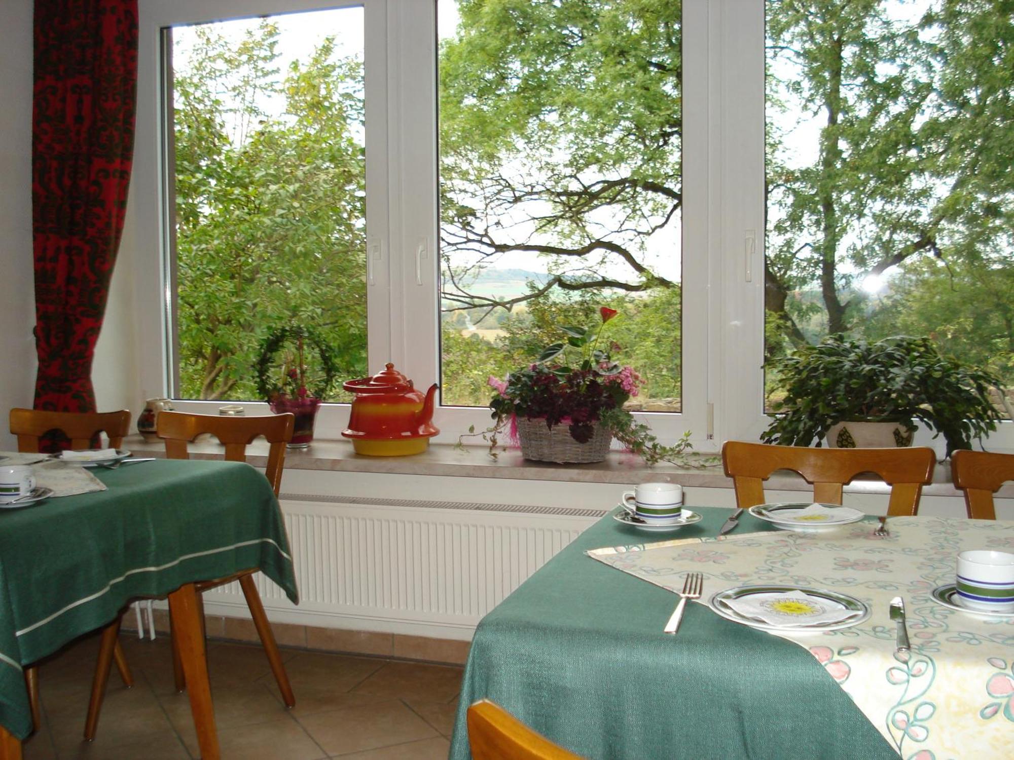 Hotel & Restaurant - Gasthaus Brandner トレンデルブルク エクステリア 写真