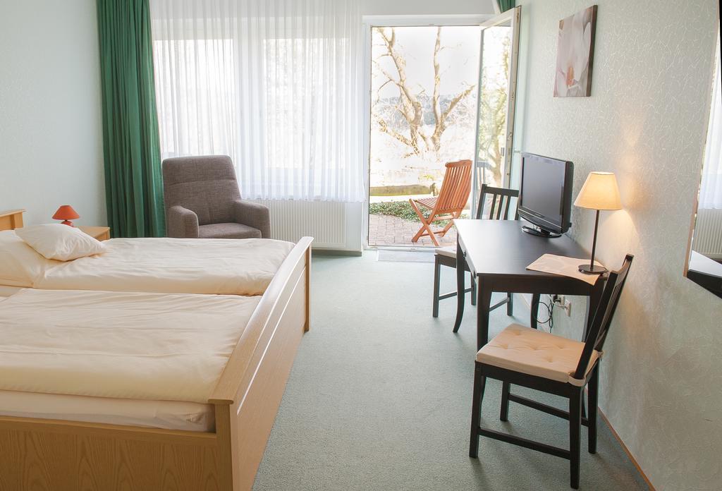 Hotel & Restaurant - Gasthaus Brandner トレンデルブルク エクステリア 写真