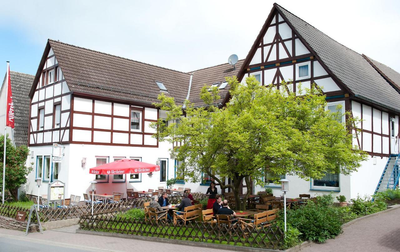 Hotel & Restaurant - Gasthaus Brandner トレンデルブルク エクステリア 写真
