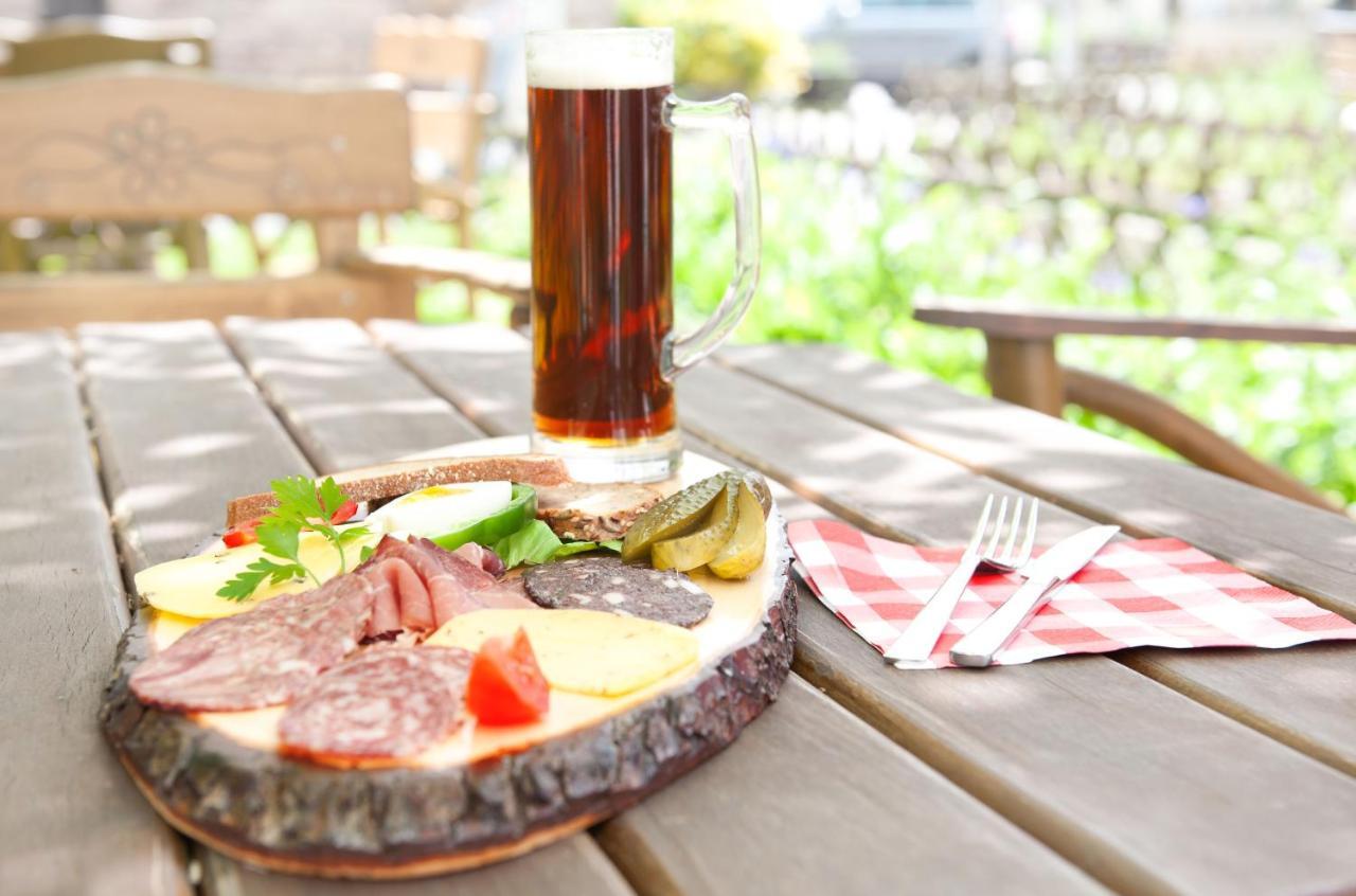 Hotel & Restaurant - Gasthaus Brandner トレンデルブルク エクステリア 写真
